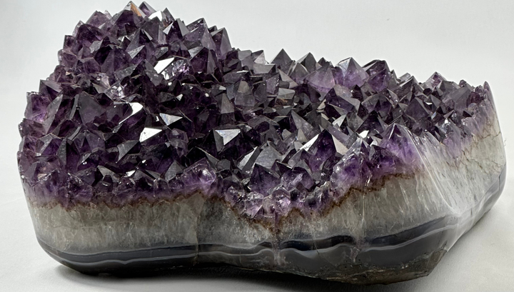 Unikat Amethyst Druse – Zeitlose Eleganz aus purer Natur